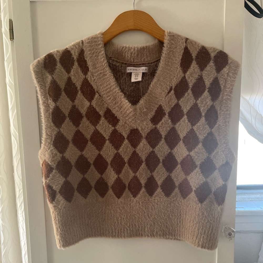 Sweater Vest